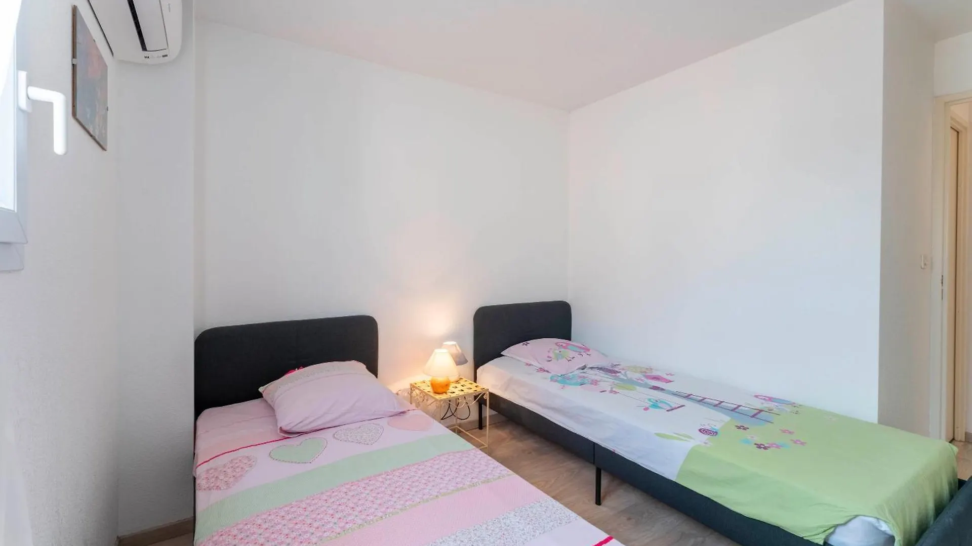 Holiday home Villa Climatisee Avec Piscine Vaison-la-Romaine France